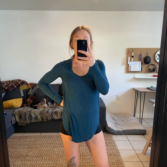 Athleta shirt - Picture 4 of 4